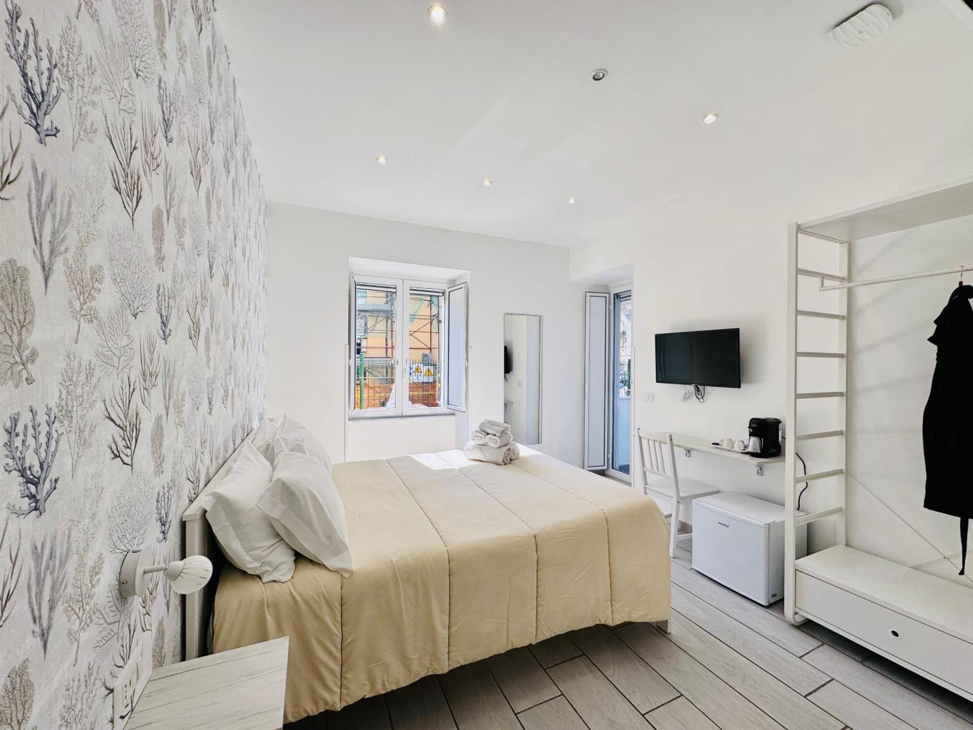 Yourhome - Blue Marina Rooms Сорренто Экстерьер фото