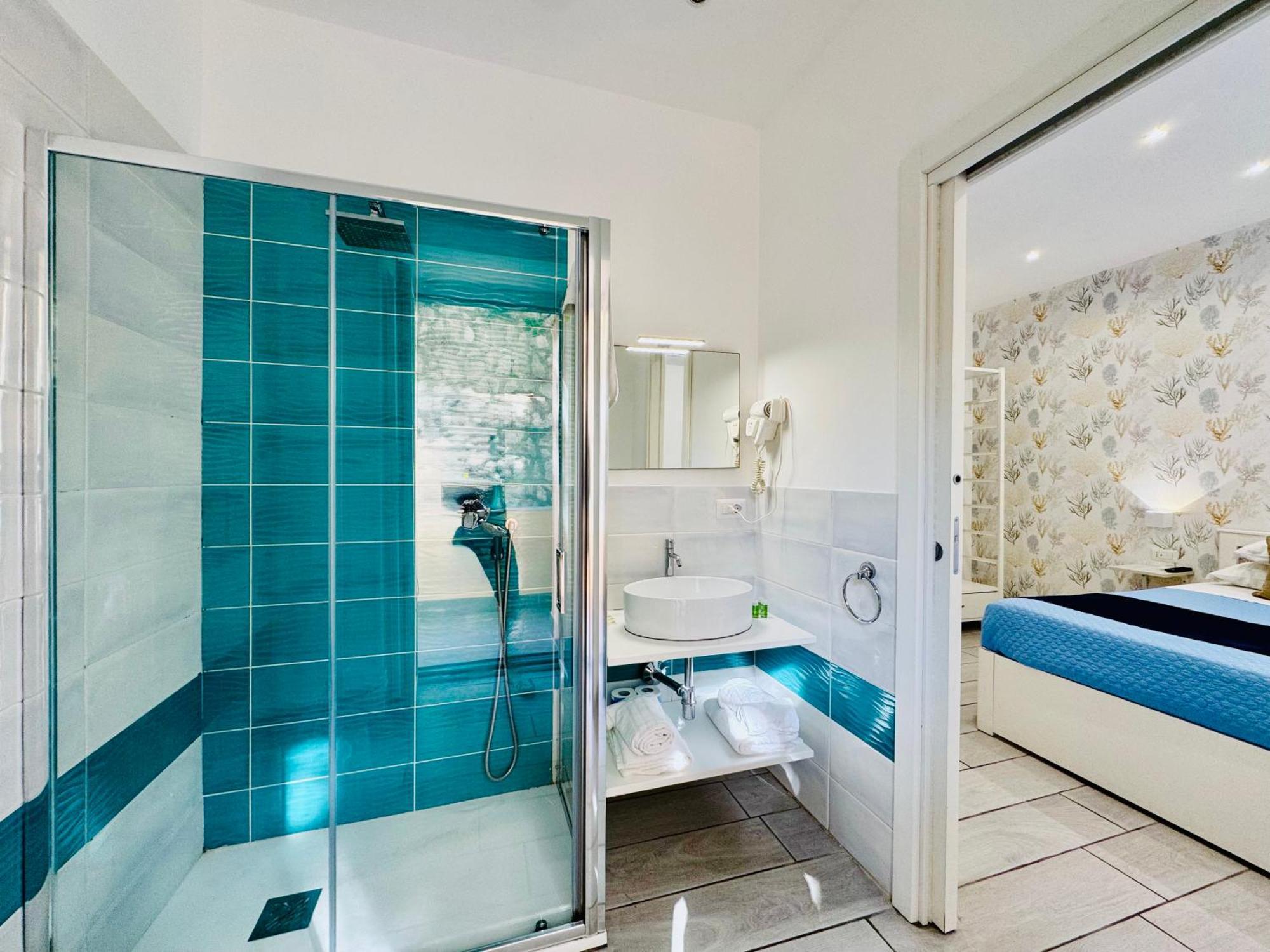 Yourhome - Blue Marina Rooms Сорренто Экстерьер фото